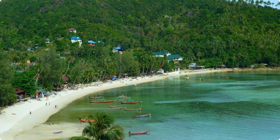 Top Beaches on Pha-ngan You Can’t Miss