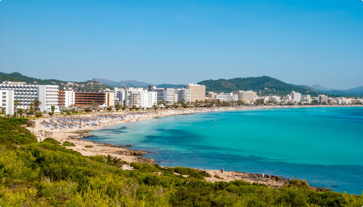 Beach, Nightlife, or Tranquility? The Best Areas to Stay in Mallorca