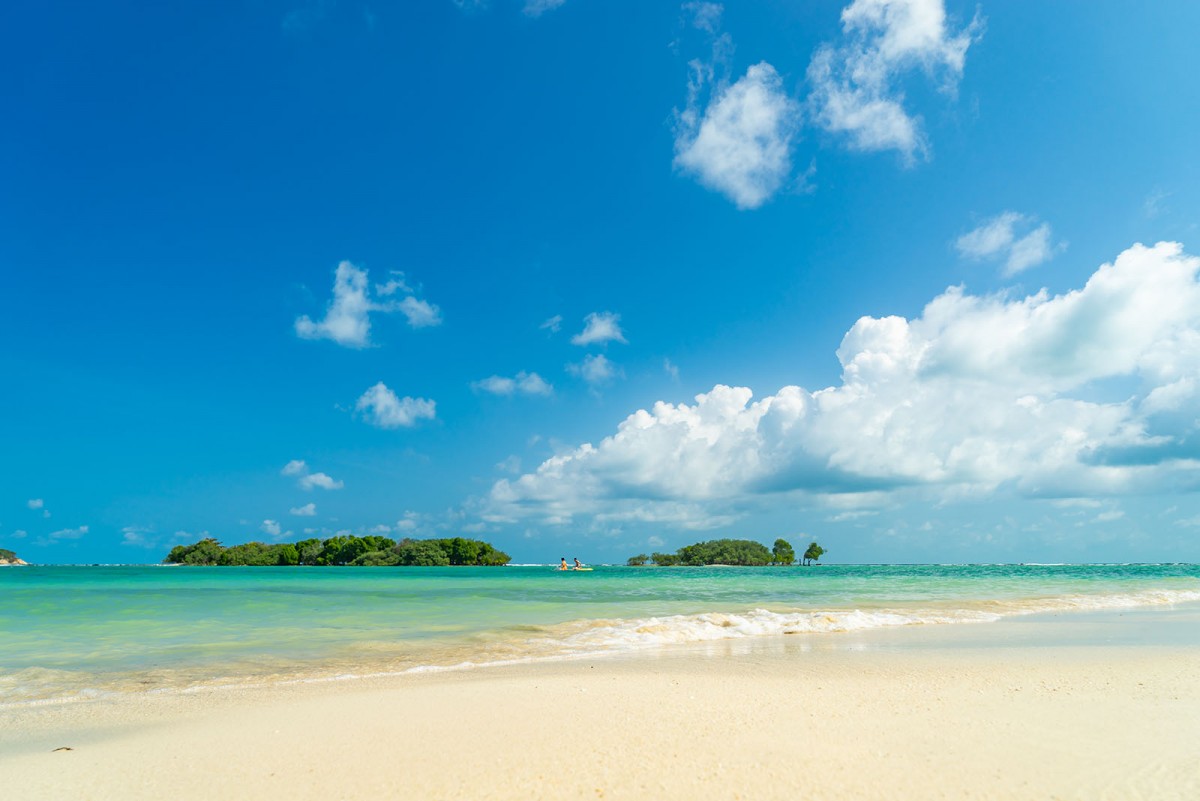 Discover Paradise at Koh Samui's Chaweng Beach Discover Paradise at Koh Samui's Chaweng Beach