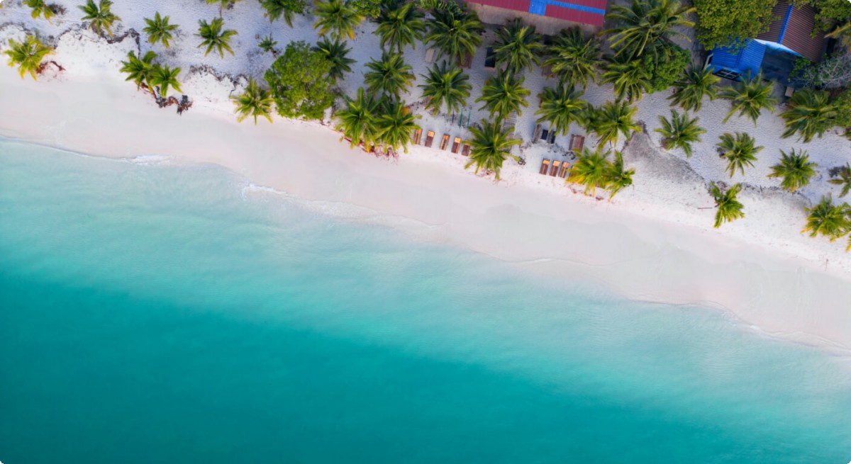 7 Mniej znanych miejsc na wakacje na plaży w Azji dla doskonałego tropikalnego wypoczynku