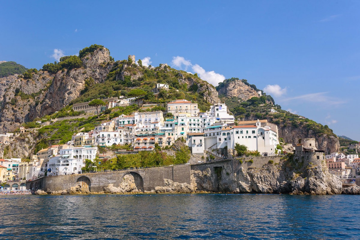 Amalfi Coast vs. Cinque Terre: Which One Should You Visit? Amalfi Coast vs. Cinque Terre: Which One Should You Visit?