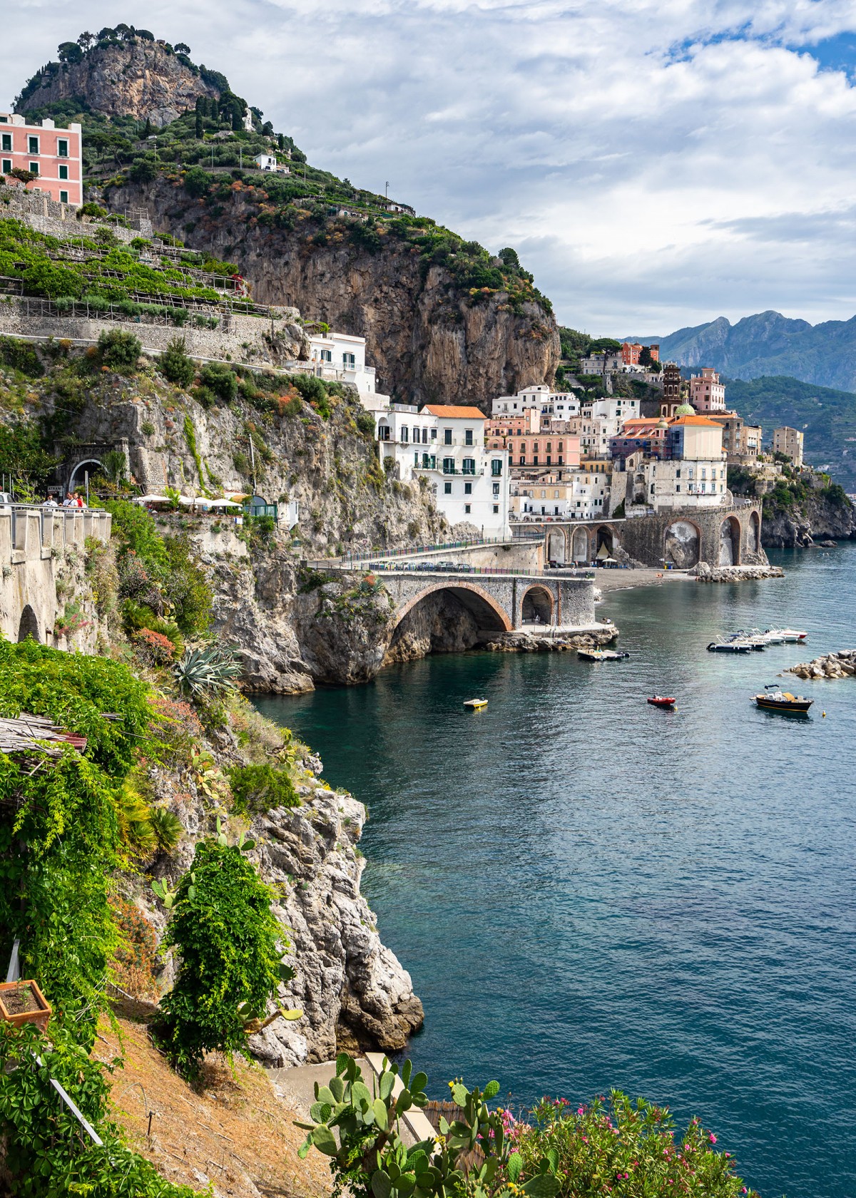 Amalfi Coast vs. Cinque Terre: Which One Should You Visit? Amalfi Coast vs. Cinque Terre: Which One Should You Visit?